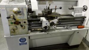 Mezi kovoobráběcí stroje patří soustruh